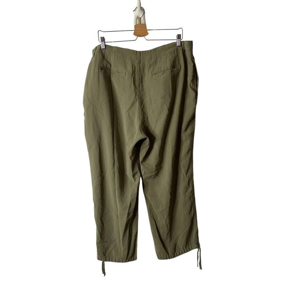 Lauren Ralph Lauren Twill Tapered Ankle Pant in Olive Fern Plus Size 16 - Picture 7 of 12